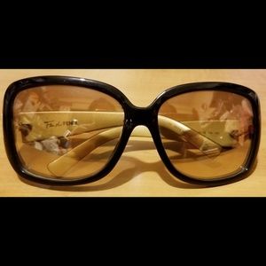 Ladies Fendi Designer Sunglasses Gently Used